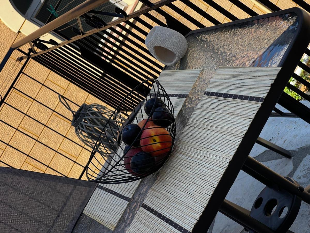 Ferienwohnung Aggelikis Studio Zóla Exterior foto